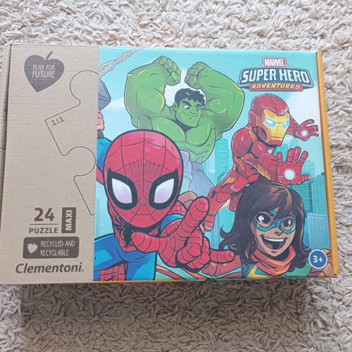 Puzzle set of 7 pieces like new