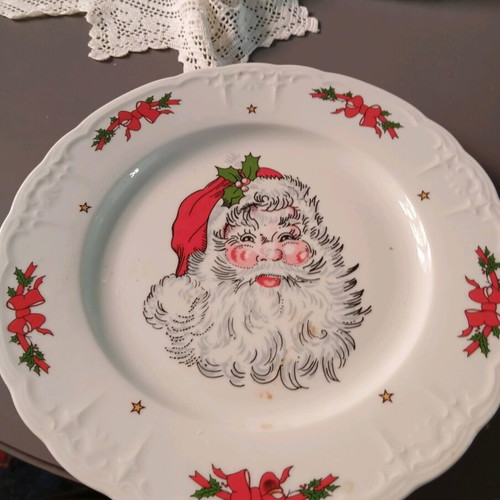 Christmas porcelain platters Weiden Bawaria new with Santa Claus