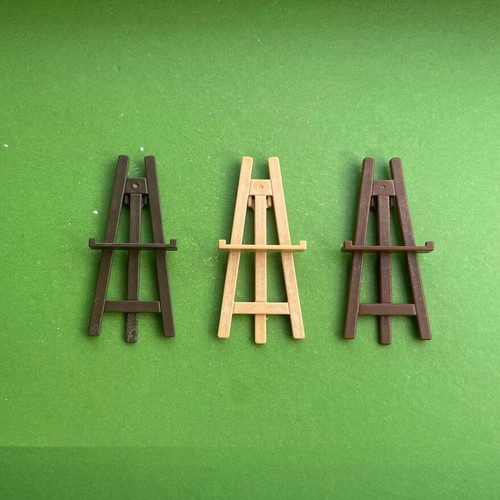 Playmobil easels like new