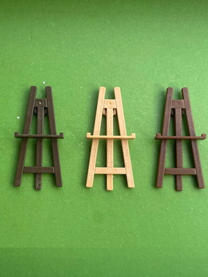 Playmobil easels like new