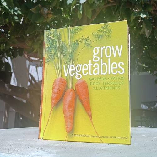Grow Vegetables book like new, gardening guide for urban spaces