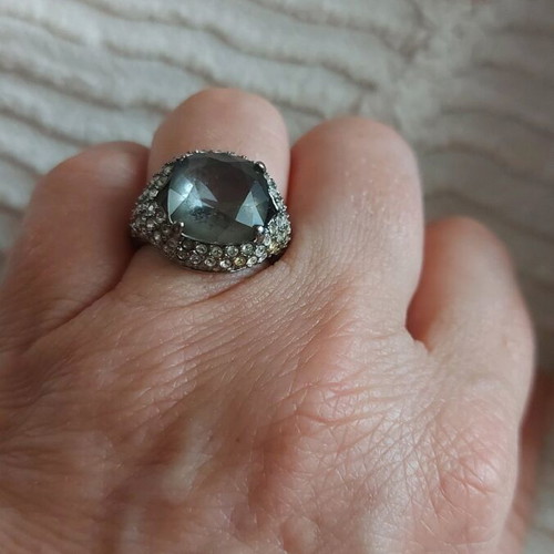 Swarovski women's ring silver like new, size 6-7