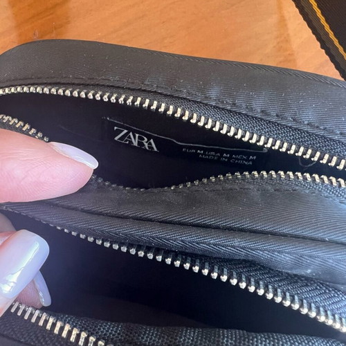 Zara messenger bag like new, double, black