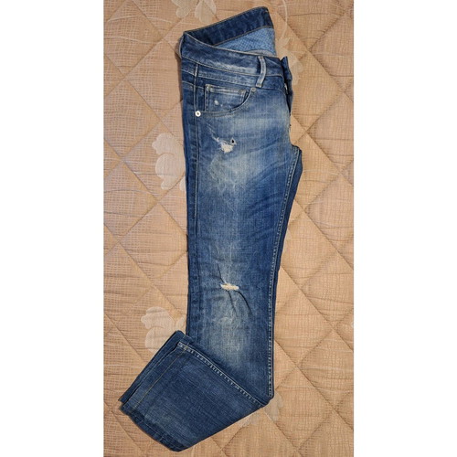 Blue jeans used