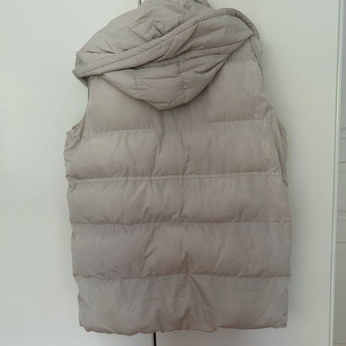 Sleeveless jacket like new, beige and white, size S