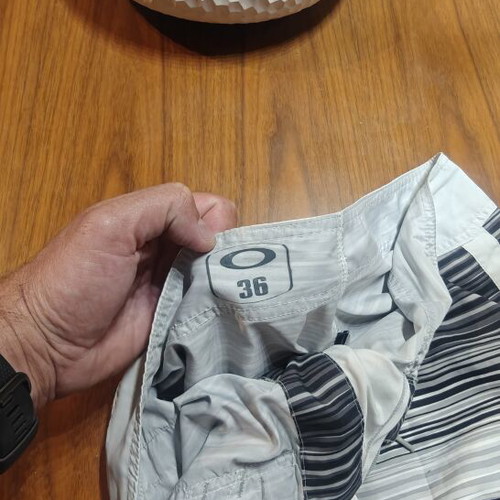 Oakley Mens Swimwear size 36 like new, black and white