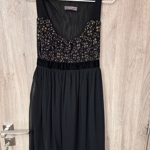 Rinascimento black evening dress like new with velvet belt