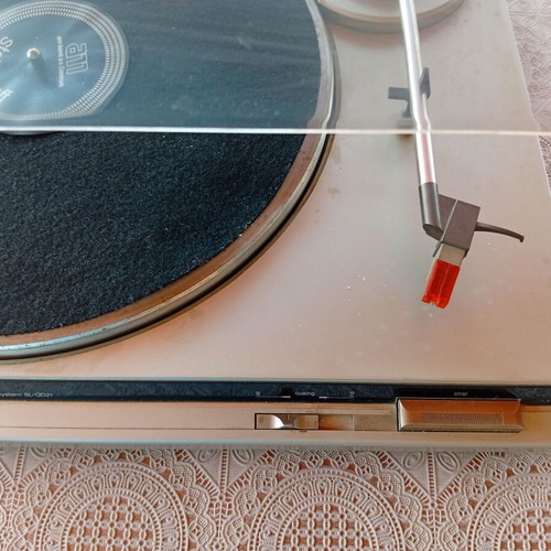 Technics SL-QD21 Quartz direct drive turntable like new