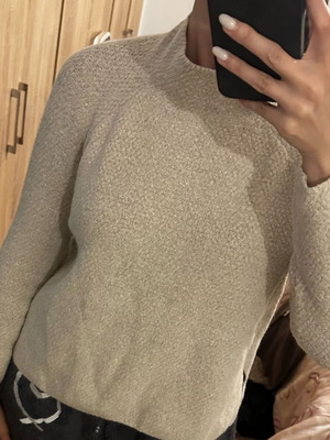 Mango sweater size large like new, white