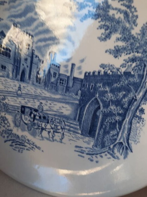 Πιάτο βρετανικό κεραμεικό Haddon Hall 18.5×17, σαν καινούργιο, ημιπορσελάνη
