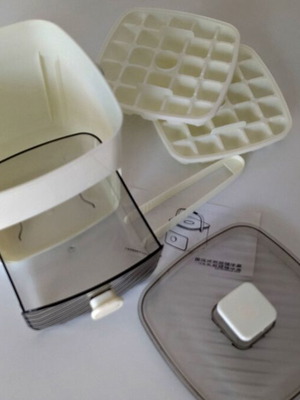 Ice tray new with drawer and tongs 2-level