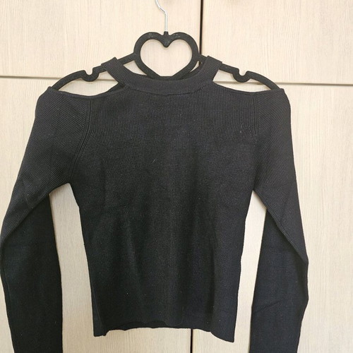 Zara ribbed black top with open shoulders like new, size medium