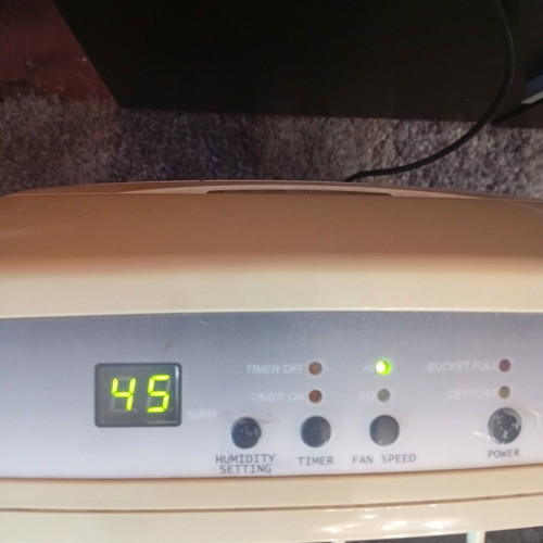 Philco PDH-716EA dehumidifier like new