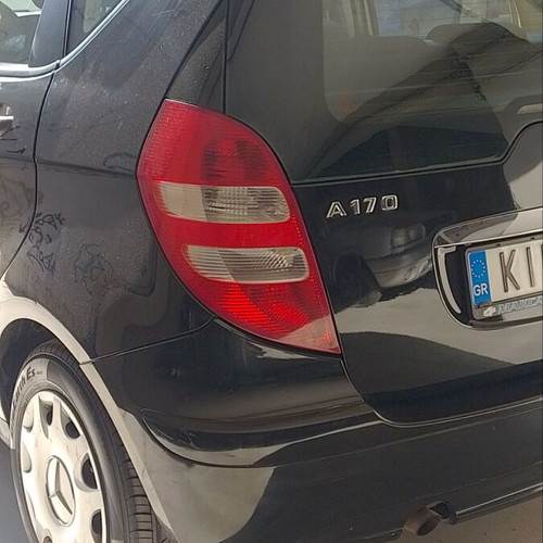 Mercedes Benz A170 classic used with gas and petrol 1700 cc