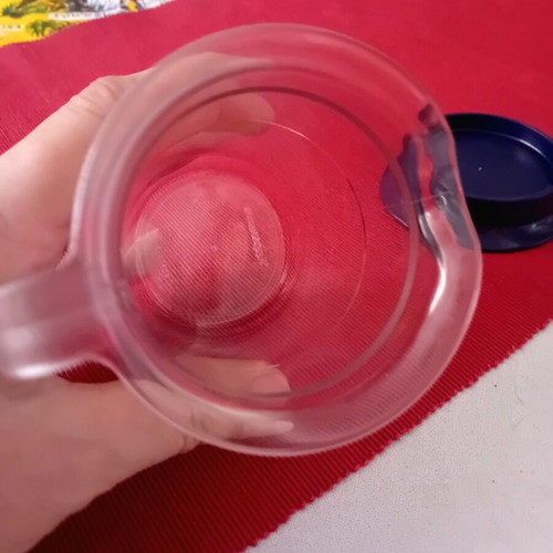 Vintage Tupperware jug with lid and handle like new