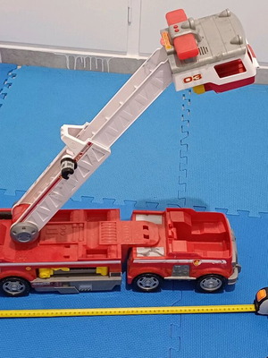 Fire truck 65cm like new