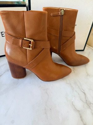 Nine West Дамски кафяви кожени боти номер 39 употребявани