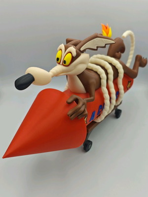 Wile E. Coyote & Road Runner figures new from 3d printer