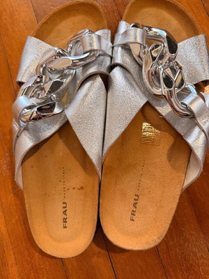 Frau leather anatomical sandals like new, silver