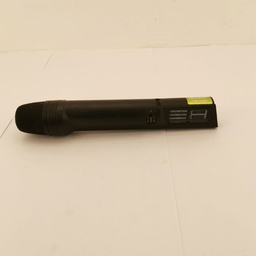 Wireless microphone with connection amplifier used