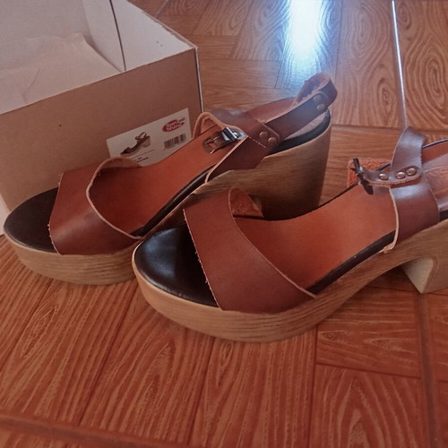 Sunshine sandals size 38 like new, pink brown black