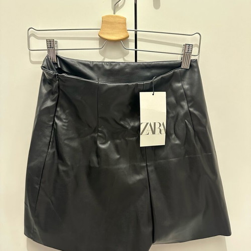 Zara leather skort new, size small, black