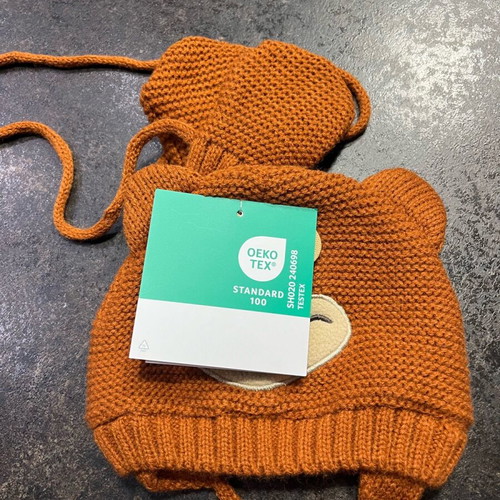 Baby set hat and gloves new, brick red with fleece lining