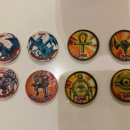 Yu-Gi-Oh Tazos 8 pieces used collectible caps