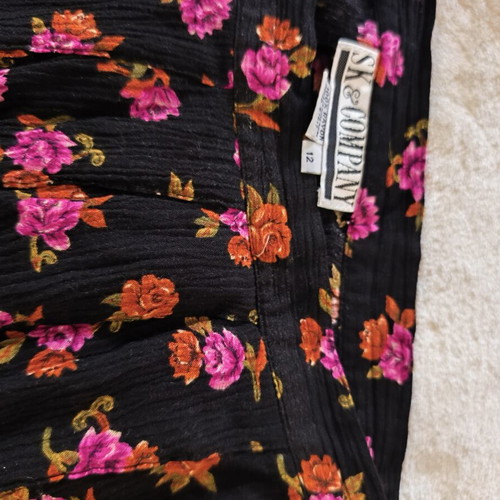 Vintage floral skirt SK & Company size 12 used, black with pink and orange flowers