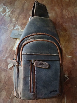 Ven Tomy body bag new, brown leather crossbody