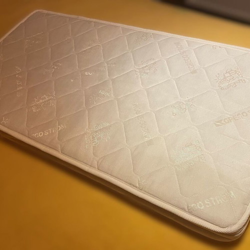 Cocolok baby mattress Greco Strom like new with antibacterial fabric