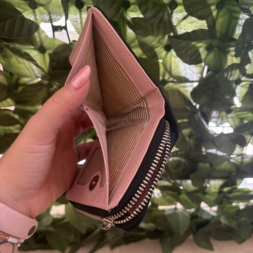 Mickey black wallet with zipper issue for repair or parts