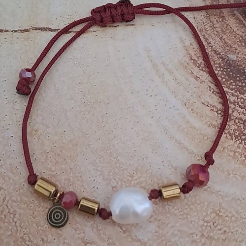 Handmade bracelet with pearl and hematite new