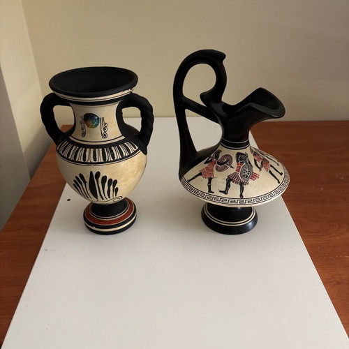 Ceramic decorative replicas like new
