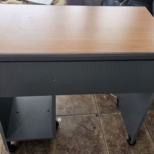 Desk with wheels used, disassembled, easy assembly