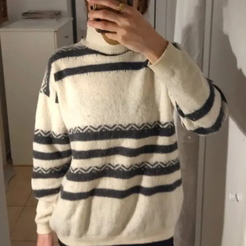 90s wool sweater with turtleneck, like new, ecru with blue stripes
