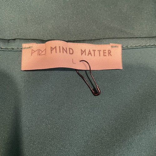 Mind Matter top size L like new, green with subtle shine