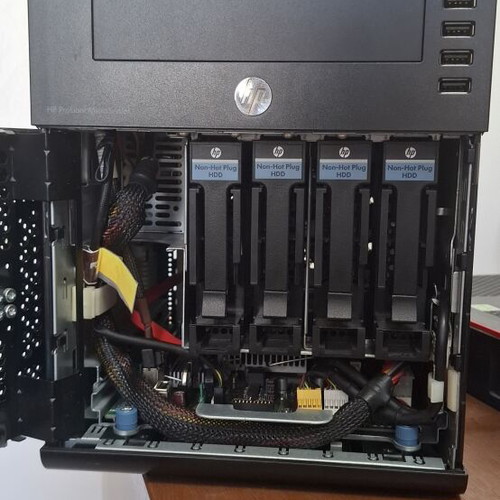 HP ProLiant MicroServer G7 N54L 4GB μεταχειρισμένο NAS σερβερ