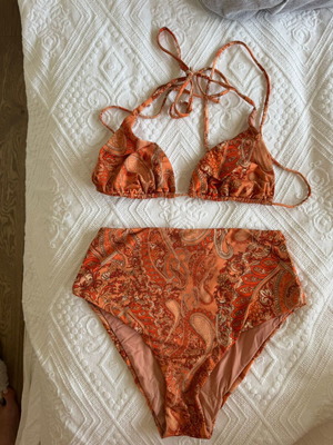 Vassia kostara bikini