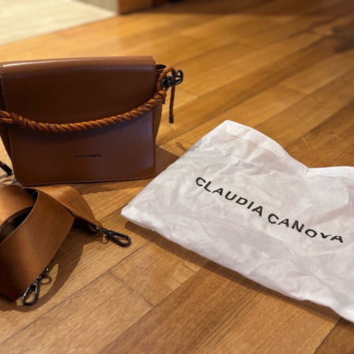 Claudia Canova crossbody bag like new, tan orange brown