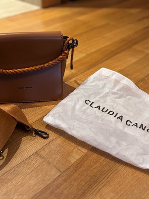 Claudia Canova crossbody bag like new, tan orange brown