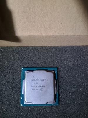 Intel Core i7-8700 processor with Cooler Master Hyper 212