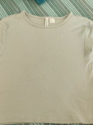 H&M crop top mint color size Medium like new