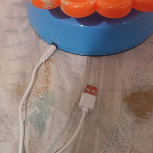 Pottery wheel used with USB cable and accessories