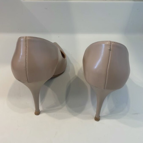 Beatris beige pumps used, size 39, with internal wear