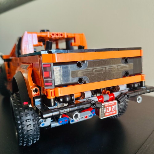Ford Raptor Lego Technic like new, assembled