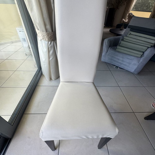 Dining table modern wenge color with glass detail and extension mechanism like new