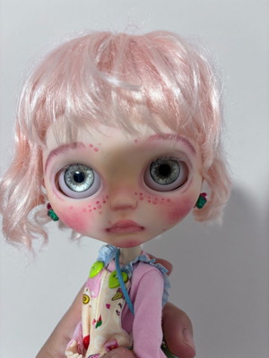 Blythe doll like new, made by wonderlost with obitsu22 body