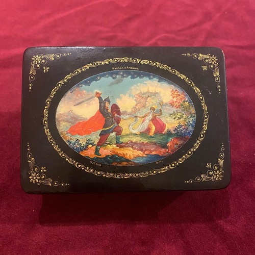Russian lacquer box with handmade painting "Ruslan and Ludmila"