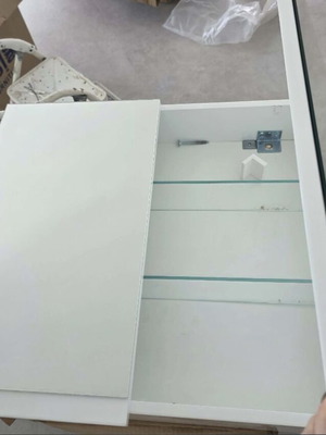 Καθρέπτης ντουλαπιού μπάνιου καινούργιος 70x60x13,3 cm